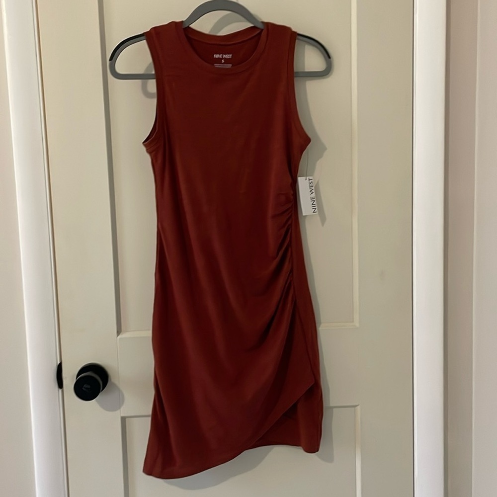 NWT women’s small maroon Nine West dress with cinched waist